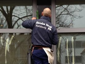 Fensterreiniger